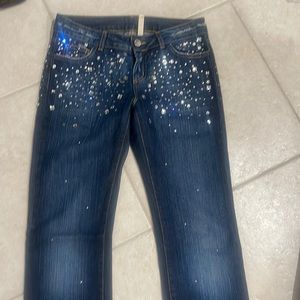 Gorgeous Italian jeans with Rhinestone